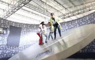 帝师合并直播平台（帝师携手企鹅电竞打造户外直播新模式-直播版密室大逃脱）(11)