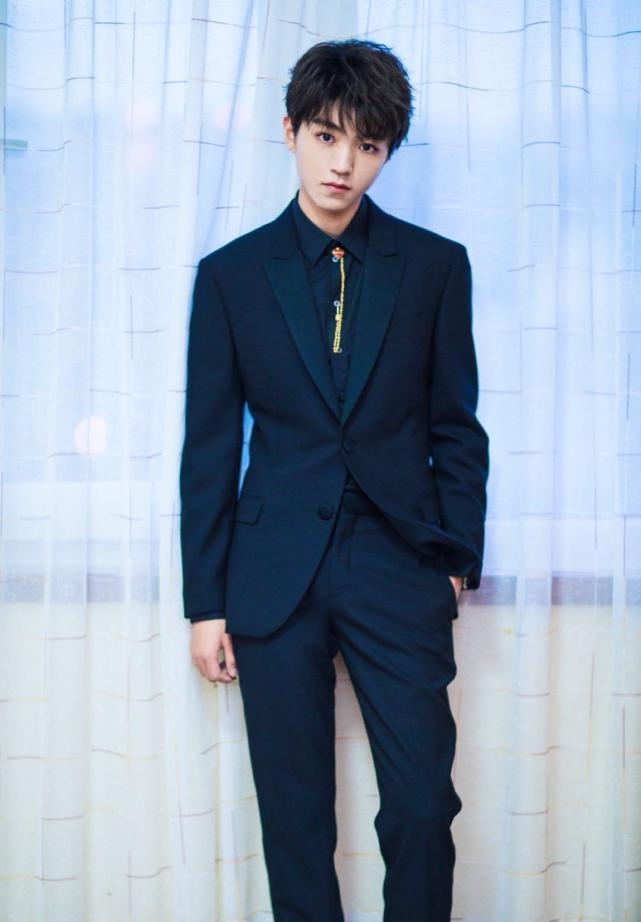 易烊千玺上的什么大学(易烊千玺哪一年大学毕业的) 第5张 易烊千玺上的什么大学(易烊千玺哪一年大学毕业的) 第5张