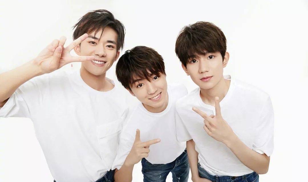 易烊千玺上的什么大学(易烊千玺哪一年大学毕业的) 第2张 易烊千玺上的什么大学(易烊千玺哪一年大学毕业的) 第2张