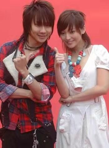 金莎的老公到底是谁(金莎自曝求黄圣依介绍男友)