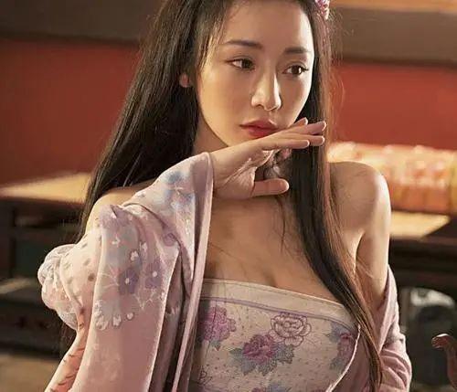 年近40岁的柳岩为何仍然单身(辛酸的柳岩母亲患癌)(11)