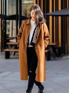 ​天凉了，试试这件高级感的焦糖色大衣吧，温暖你整个冬天