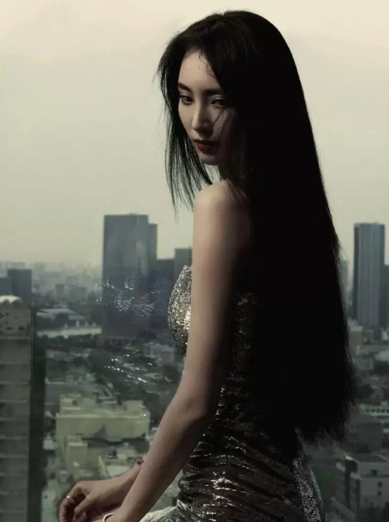 王紫璇电影频道传媒荣誉之夜活动造型写真