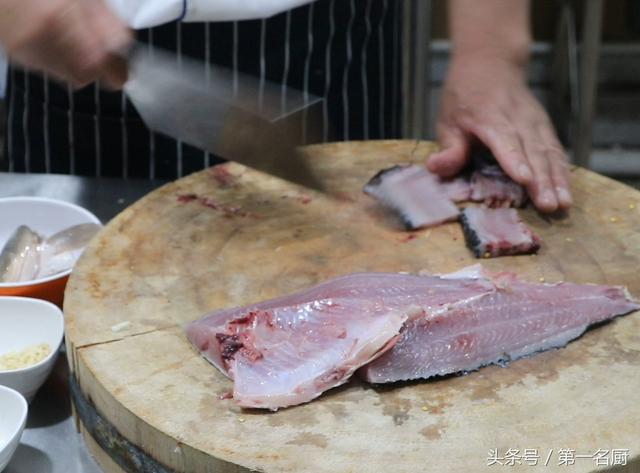最简单水煮鱼做法(大厨分享家常水煮鱼的做法)(6)