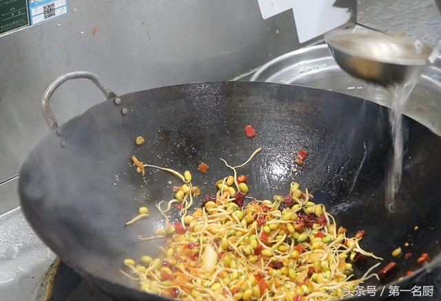 最简单水煮鱼做法(大厨分享家常水煮鱼的做法)(11)