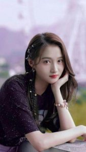 ​关晓彤：才貌双全，星光熠熠