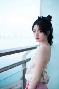 ​任敏：揭秘其家庭背景与个人资料