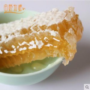 ​蜂巢蜜怎么保存(蜂巢蜜的正确食用方法)