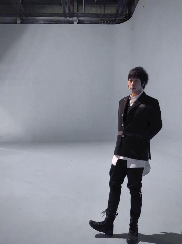 阿信蛋蛋的关系（秘密同居阿信和蛋蛋的恋情曝光）