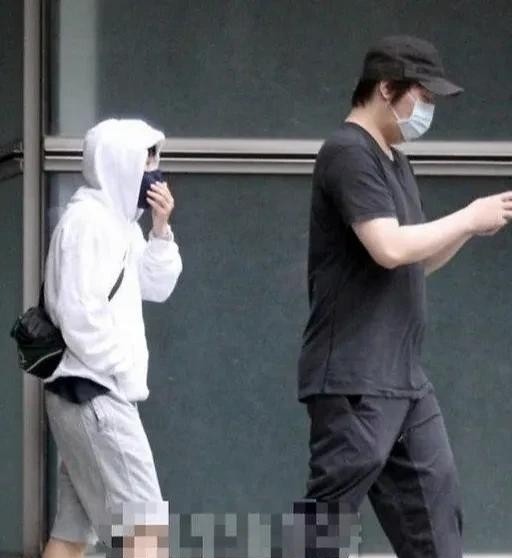 阿信蛋蛋的关系（秘密同居阿信和蛋蛋的恋情曝光）