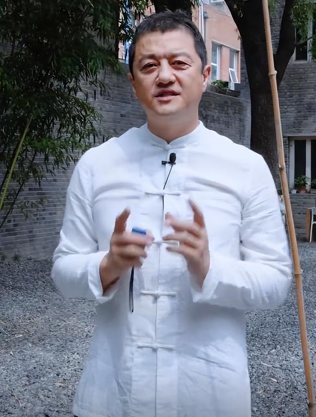 李亚鹏和王菲的婚姻（李亚鹏豪掷4亿开民宿）(6)