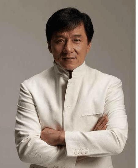 国家一级演员名单公布，成龙星爷实至名归，网友：竟然有王菲