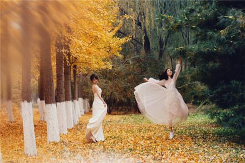 给她一些让她感动的留言