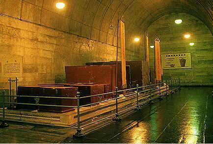 郭沫若挖掘定陵的照片,这些都已经成为历史