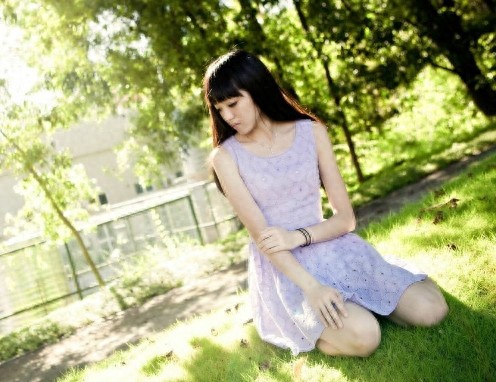 易嘉爱创作型艺人,自己填词谱曲并演唱,是团内公认的音乐才女