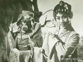 猴王世家六小龄童(猴王世家六小龄童)(2)