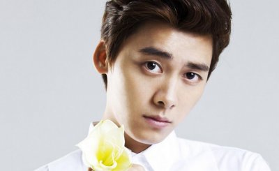 ​你没见过的李易峰小时候模样，wuli峰峰神还原