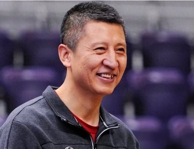 ​郭士强：16年执教改变男篮，因篮球与妻离婚，如今再娶家庭和美