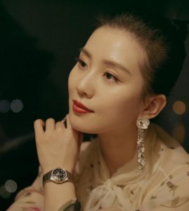 ​耐看的女人，脸上一般有这几个特点，即便五官不精致也不会觉得丑