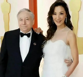 ​杨紫琼携 77 岁丈夫娘家办婚宴 现场曝光太拮据