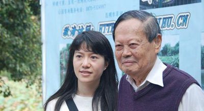 翁帆嫁给杨振宁的好处 爱他钱也没用啊你的青春多少钱都买不回这十几年