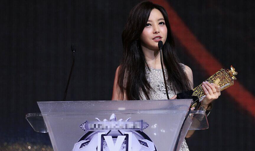 于文文为什么叫整容女神?于文文是歌手还是 于文文为什么叫整容女神?于文文是歌手还是