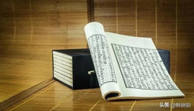 ​小草在歌唱：没有星光的夜里，小草在那样凄凉地歌唱（一）