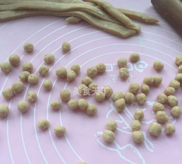 珍珠奶茶的珍珠怎么做,珍珠奶茶的珍珠怎么做的用什么材料做图片图14