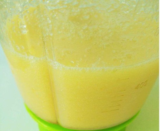 榨香蕉汁要不要加水,榨汁机榨水果的时候里面要不要加水图1