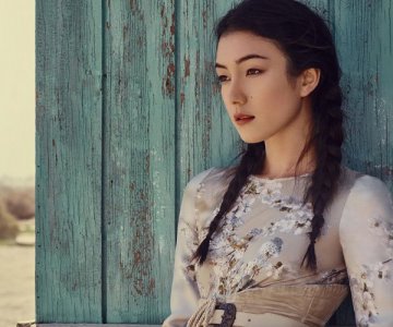 ​刘承羽功守道抬腿走光截图 传出混血美女露底的照片