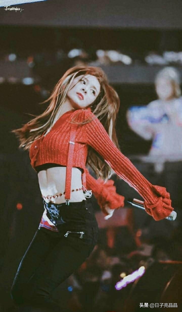 女艺人腹肌马甲线狙击!杨幂霸气,袁姗姗标准!你想get哪一款?