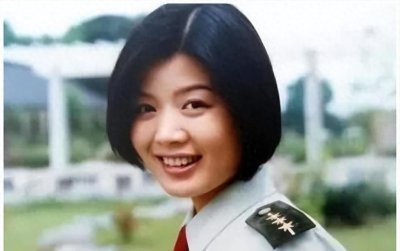 ​程愫与傅程鹏离婚七年：她带娃逆袭成院长，他改名娶小妻事业低谷