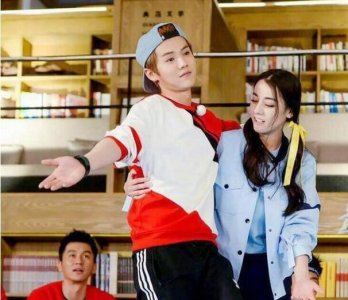 ​迪丽热巴择偶标准大汇总，满足条件的只有鹿晗一人