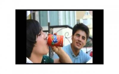 ​五一回家父亲请20多人吃饭，饭没吃完客人离开，我被父亲赶出家门