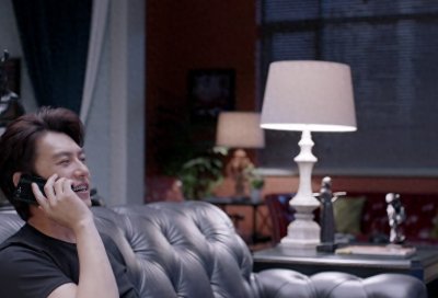 ​如果岁月可回头：靳东前妻为何离婚？1个细节暴露真相，靳东泪奔