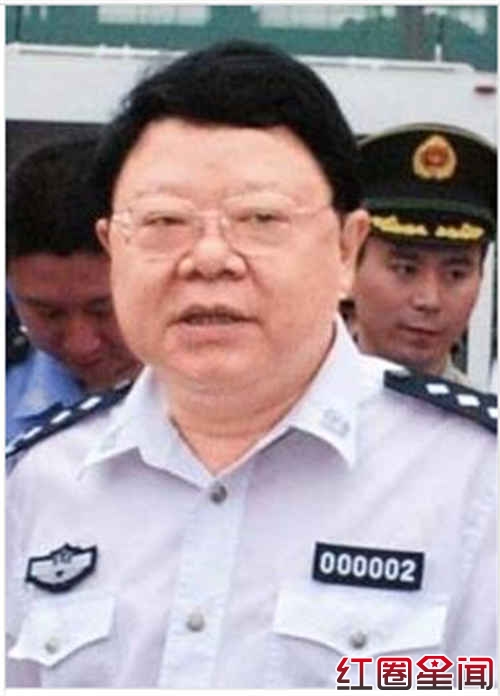 文强是怎么睡张靓颖的