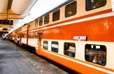 ​回忆杀！双层火车你还记得吗？（附列车运行时刻表）