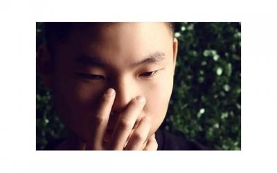 ​吴宣仪肖战，中国好同事肖战为吴宣仪新店开张送花篮