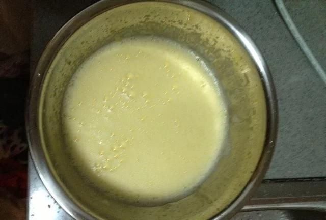 电饭煲蛋糕不蓬松是为什么，电饭煲做蛋糕发起来了但是太干没有温润的感觉为什么？图8