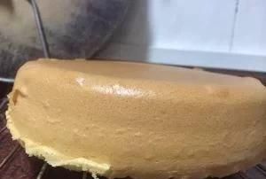 电饭煲蛋糕不蓬松是为什么，电饭煲做蛋糕发起来了但是太干没有温润的感觉为什么？图12