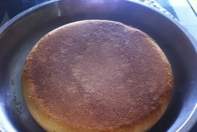 ​电饭煲蛋糕不蓬松是为什么，电饭煲做蛋糕发起来了但是太干没有温润的感觉为什
