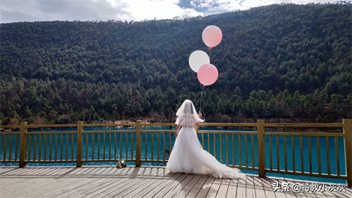 绿水青山·丽江玉龙雪山下的蓝月谷