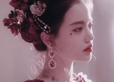 ​爱读书的人，不孤独