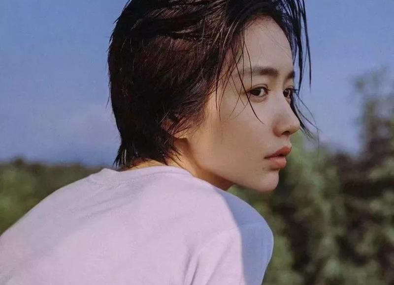 爱，不是做给别人看的，你只需要让你爱的人知道就好！