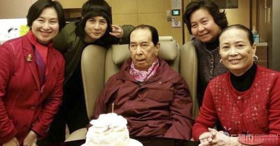 赌王大房为什么这么惨分了多少财产 赌王对黎婉华好吗被谁害死的