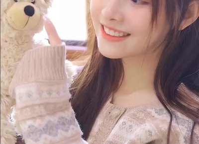 ​美女的紫色胸罩代表什么？女性内衣颜色代表的心理动机是什么？