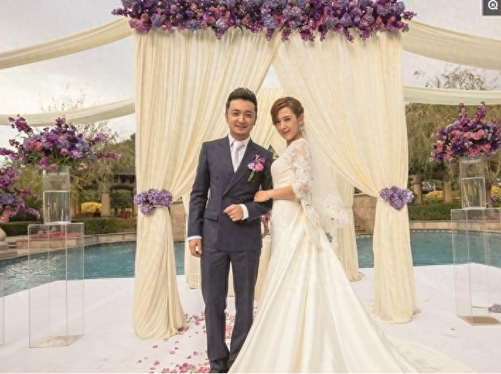 37岁央视帅哥尼格买提，老婆美得像混血女神