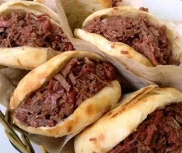 ​中华美食之保定---驴肉火烧